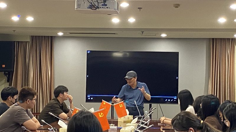 宣传片模板是制作宣传片时，制作方提供的参考模板。它通常包括以下内容：